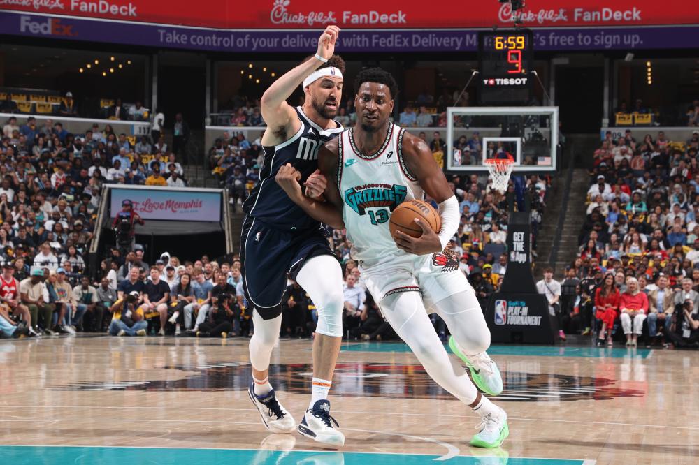 自觉肩负起 自觉肩负起